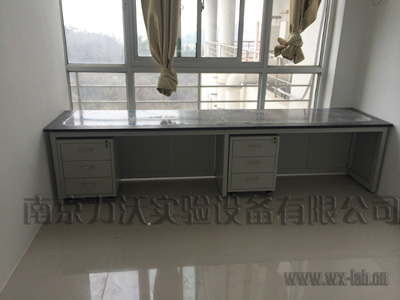 �����_(t��i)